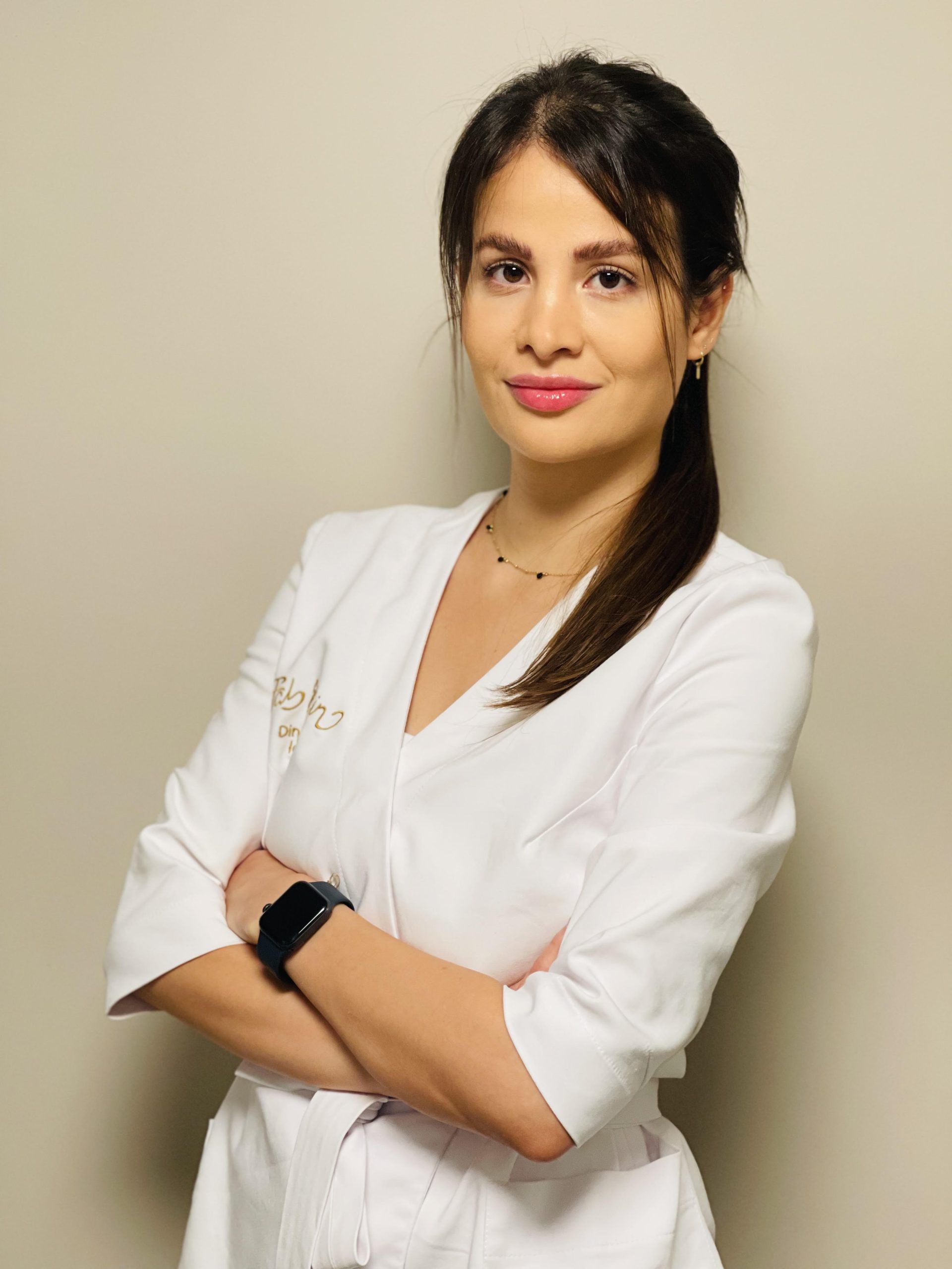 dr Dina Hadi